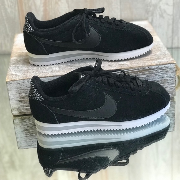 nike classic cortez suede black